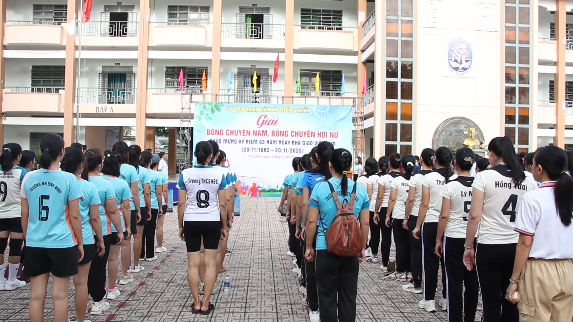 quang cảnh hoi thao